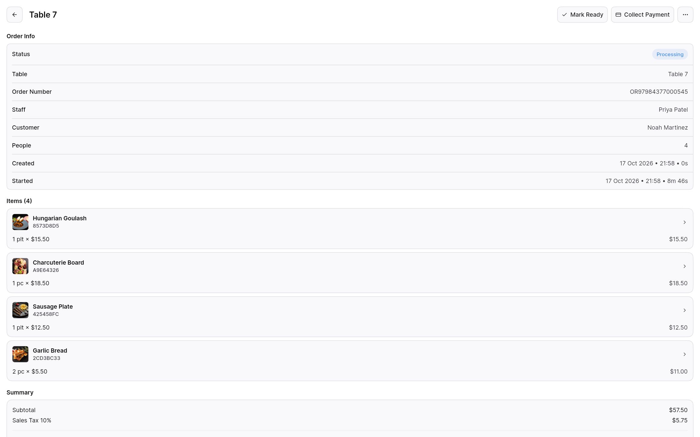 Open table order with its items, total, and a Collect Payment button.